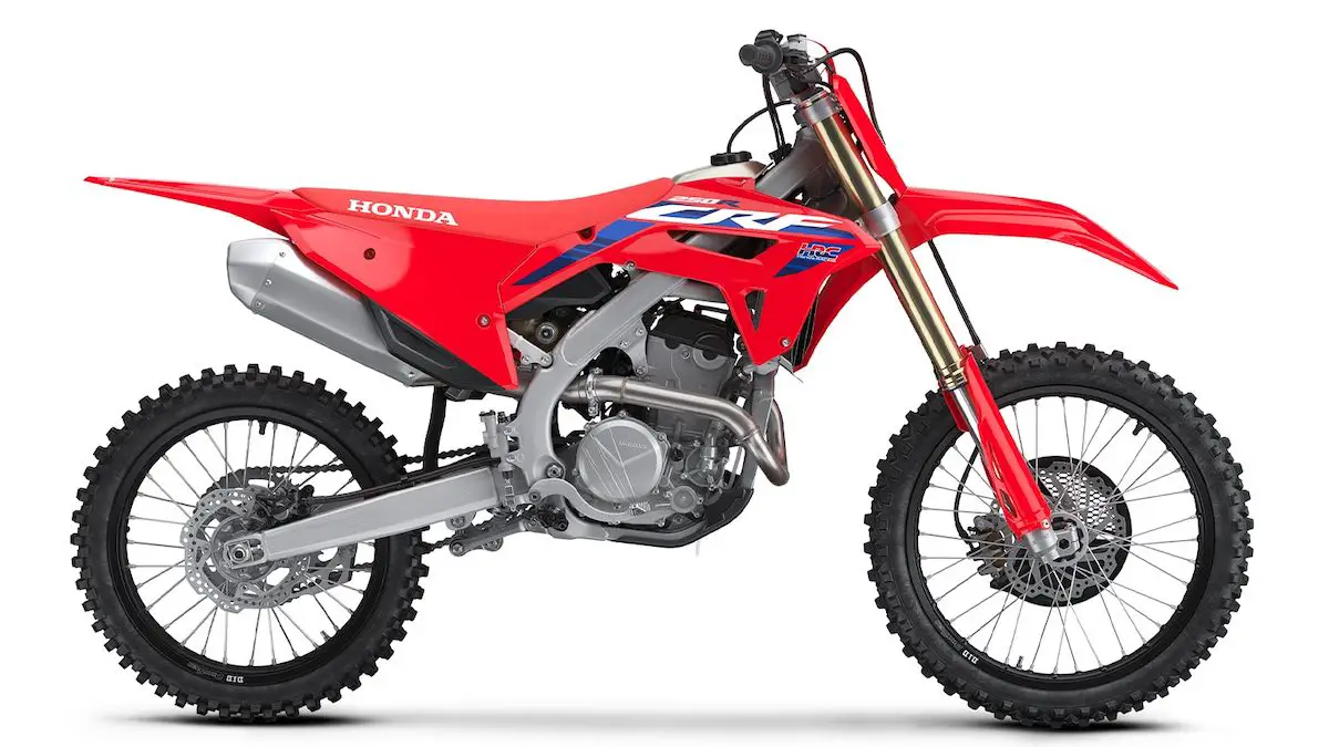 This strong four stroker came third in our list for best teenage dirt bikes.